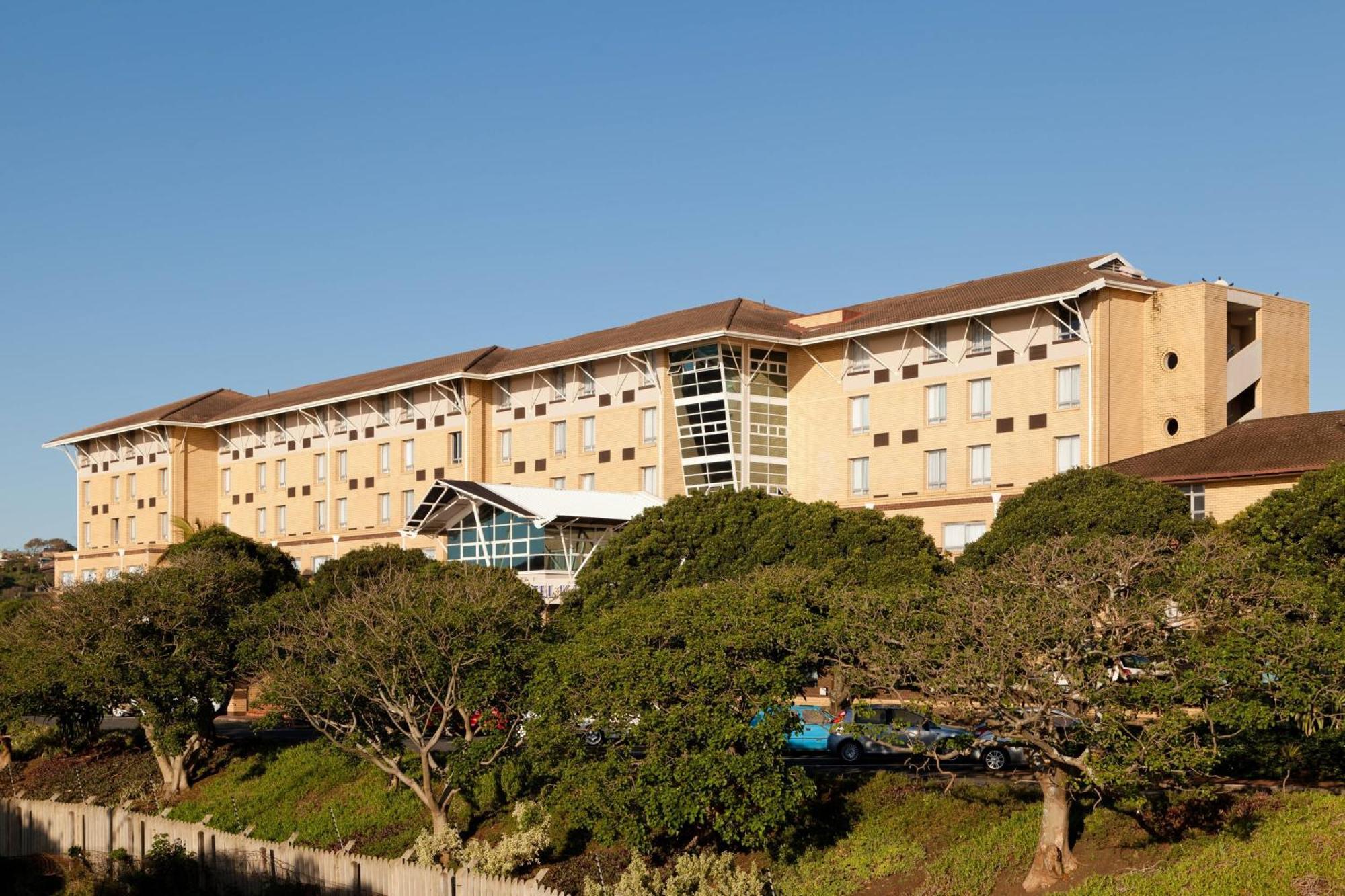 Protea Hotel By Marriott Karridene Beach Amanzimtoti Exterior photo