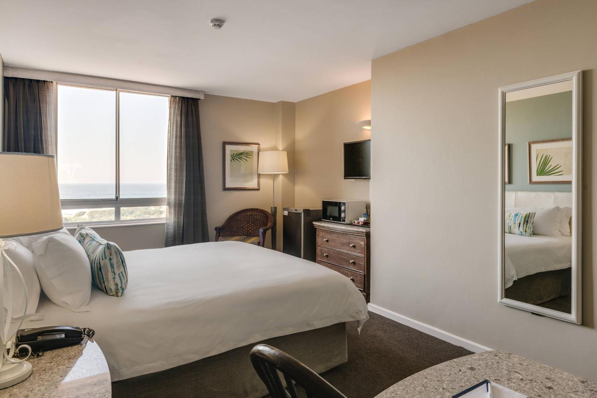 Protea Hotel By Marriott Karridene Beach Amanzimtoti Exterior photo